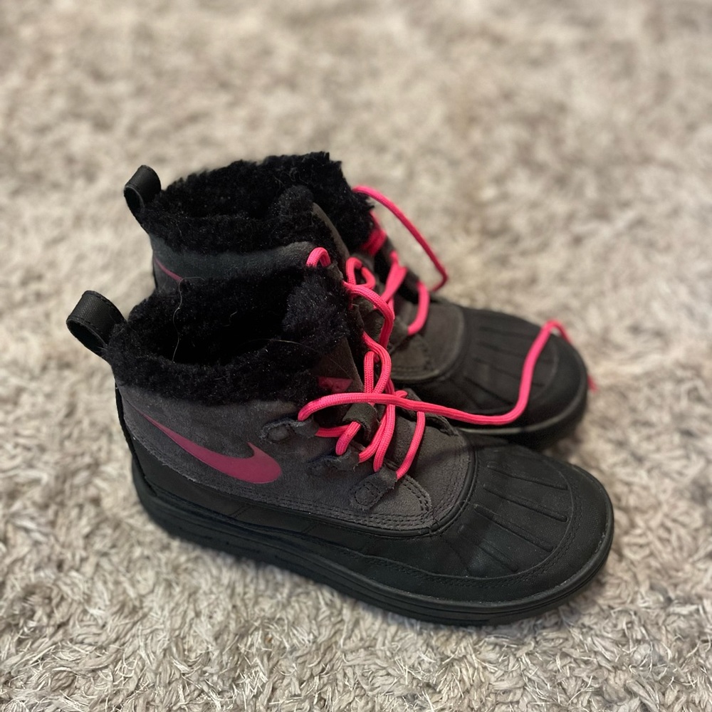 Nike Boots